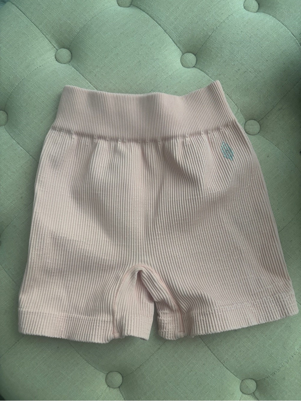 Women’s Ribbed Stretch Shorts - Light Pink